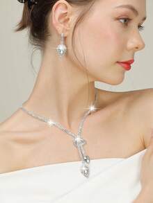 Women's Diamond Jewelry Sparkling Luxury Water Diamond Jewelry Set Sparkling Necklace Earrings Bracelet Set Glitter Wrinkle Handheld Banquet Bag V-Shaped Flip Cover Envelope Bag Handheld Bag Banquet Bag Wallet Handbag Elegant Handheld Banquet Bag Handbag Women's Ball Handbag Women's Bridal Banquet Bag Ball Handbag Metal Chain Handbag Wedding Party Handbag Cocktail Party Wedding New Wallet Banquet Bag - Silver - View 20