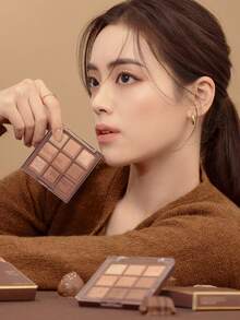 Bảng phấn mắt 9 màu Dasique, độ lên màu cao, lâu trôi, phù hợp cho lễ tốt nghiệp, tiệc sinh nhật, dễ sử dụng cho người mới bắt đầu, dễ tán, công thức thuần chay, không thử nghiệm trên động vật, không thể thiếu cho các dịp lễ, màu sắc quyến rũ của Rose Girl, quà Giáng sinh cho phái nữ, thương hiệu mỹ phẩm thời trang, thích hợp cho mùa tựu trường, đám cưới, mùa hè, ngày Valentine, kỳ nghỉ. - #11 Sô cô la Fudge - Xem 9