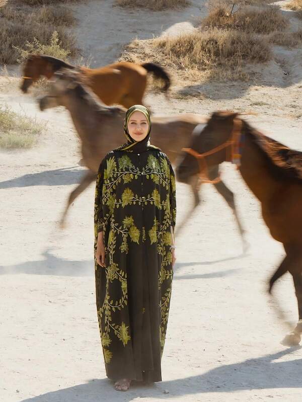 Women's Spring/Summer New Elegant Casual Fashion Floral & Plant Digital Print Round Neck Double Layer Front Button Poncho Sleeve With Headscarf Maxi Dress - Round Neck, Floral & Plant Digital Print Pattern, Front Button, Headscarf, Bow Tie Decor, Loose Double Layer Non-Stretch Woven Fabric, Poncho Sleeve Long Robe Design Maxi Dress, Suitable For Ramadan Robe Dress, Festival Maxi Dress