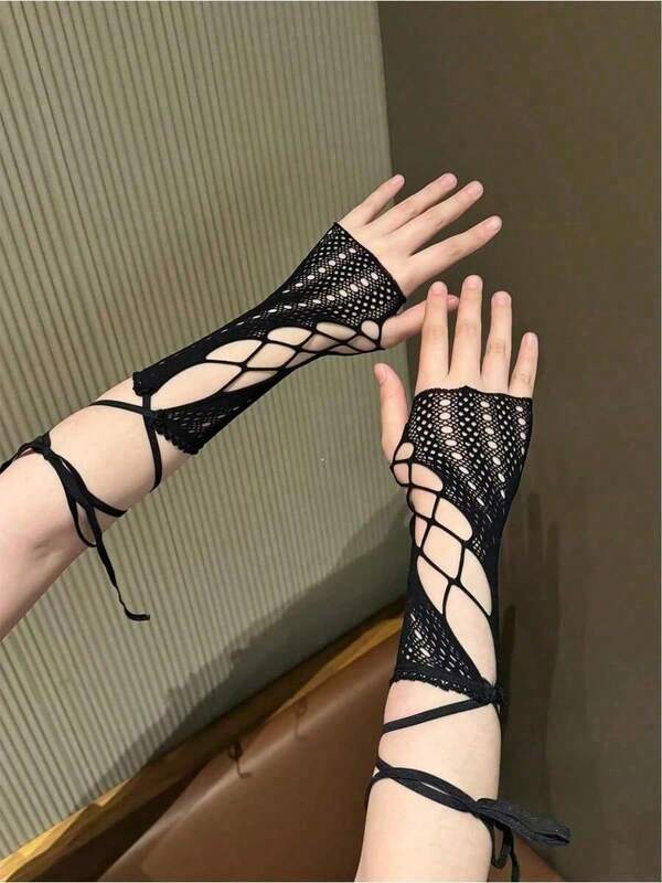 1 Pair Women's Elastic Criss-Cross Solid Color Fishnet Fingerless Gloves, Suitable For Party Outfits, Halloween, Y2K Style, Vintage Lace Criss-Cross Arm Sleeves, Y2K Baddie Sheer Sexy Cover Up Gloves