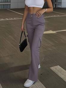 Pantalón Tipo Carga para Dama Confeccionado en Gabardina con Bolsillos Laterales y Botón al Frente. Casual. - Gris - Ver 3