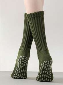 1 par de meias de ioga fofas, caneladas e largas, com aderência, antiderrapantes, para pilates, para mulheres, meias casuais bege