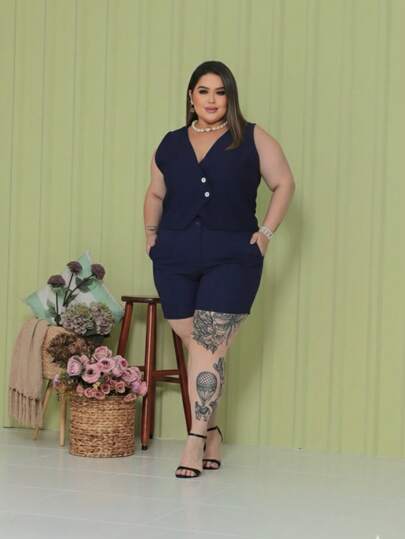 Conjunto Colete e Short Feminino De Alfaitaria