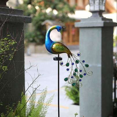 1pc Solar Powered Peacock Garden Decor Light, Glowing Peacock, Beautiful Metal Peacock Ornament, Outdoor Patio, Lawn, Porch And Yard Gardening Decoration, Solar Powered Outdoor Decor