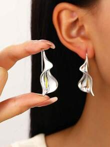 1pair Vintage Style Faux Pearl & Lotus Shaped Creative Earrings For Women Valentines,Mom,Mother's Day,Gift - Bạc - Xem 8