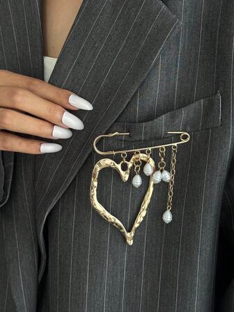 1pc Bohemian Vintage Exaggerated Heart Pendant Pearl Tassel Brooch, Luxurious Fashion Casual, Party, Wedding, Street Style, Couple Date, Women's Holiday Birthday Versatile Jewelry Brooch Gift