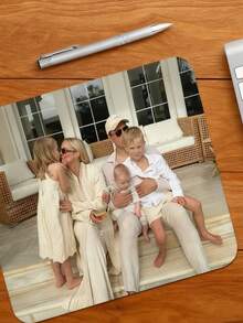 1 Stück personalisiertes Mauspad, individualisiertes Familienfoto Mauspad, einzigartiges Tastatur-Zubehör, elegante Büro-Schreibtisch-Dekoration, Geschenk für Kollegen, personalisiertes Bürogeschenk - ein ideales Geschenk für Männer und Frauen, kann als einzigartiger Schreibtischunterlag, Raumdekoration, Büroschreibtisch-Accessoire oder personalisiertes Geschenk verwendet werden