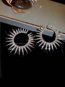 1Pc Glamorous Sunburst Hoop Earrings - Clear Rhinestone Statement Earrings For Women, Hypoallergenic Large Sparkle Hoops For Party & Daily Wear