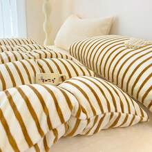 1 Set Autunno/Inverno Copripiumino in Velluto di Latte a Righe 3 Pezzi (1 Copripiumino + 2 Federe, Piumino e Cuscini Non Inclusi), Design Semplice, Spesso e Caldo, Lavabile in Lavatrice, 180gsm, Angoli Sagomati, Misura Singola/Matrimoniale