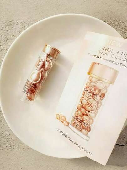 Elizabeth Arden 伊丽莎白雅顿[迷你装]视黄醇+HPR神经酰胺胶囊速效焕肤精华，3.2毫升/7粒/7天，显著减少皱纹¹，温和不刺激²，改善肤质和肤色。温和配方，早晚均可使用。我们的视黄醇胶囊采用密封包装，隔绝光照和空气，确保您无需处方即可获得最新鲜、最有效的视黄醇。