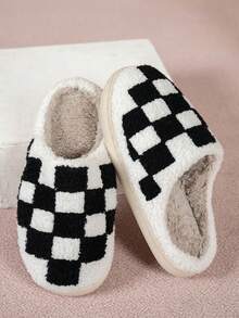 Pantoufles plates antidérapantes d'hiver unisexes, motif à damier classique pour le port à la maison