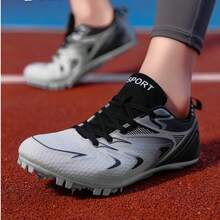 26 男士运动鞋,男士田径鞋,时尚黑白低帮系带钉鞋,抓地力强,鞋钉可拆卸,适合比赛和运动,爆发力十足,速度感稳定,男女通用钉鞋,适合短跑、中长跑、三级跳远等运动。 - 黑灰色 - 查看 8