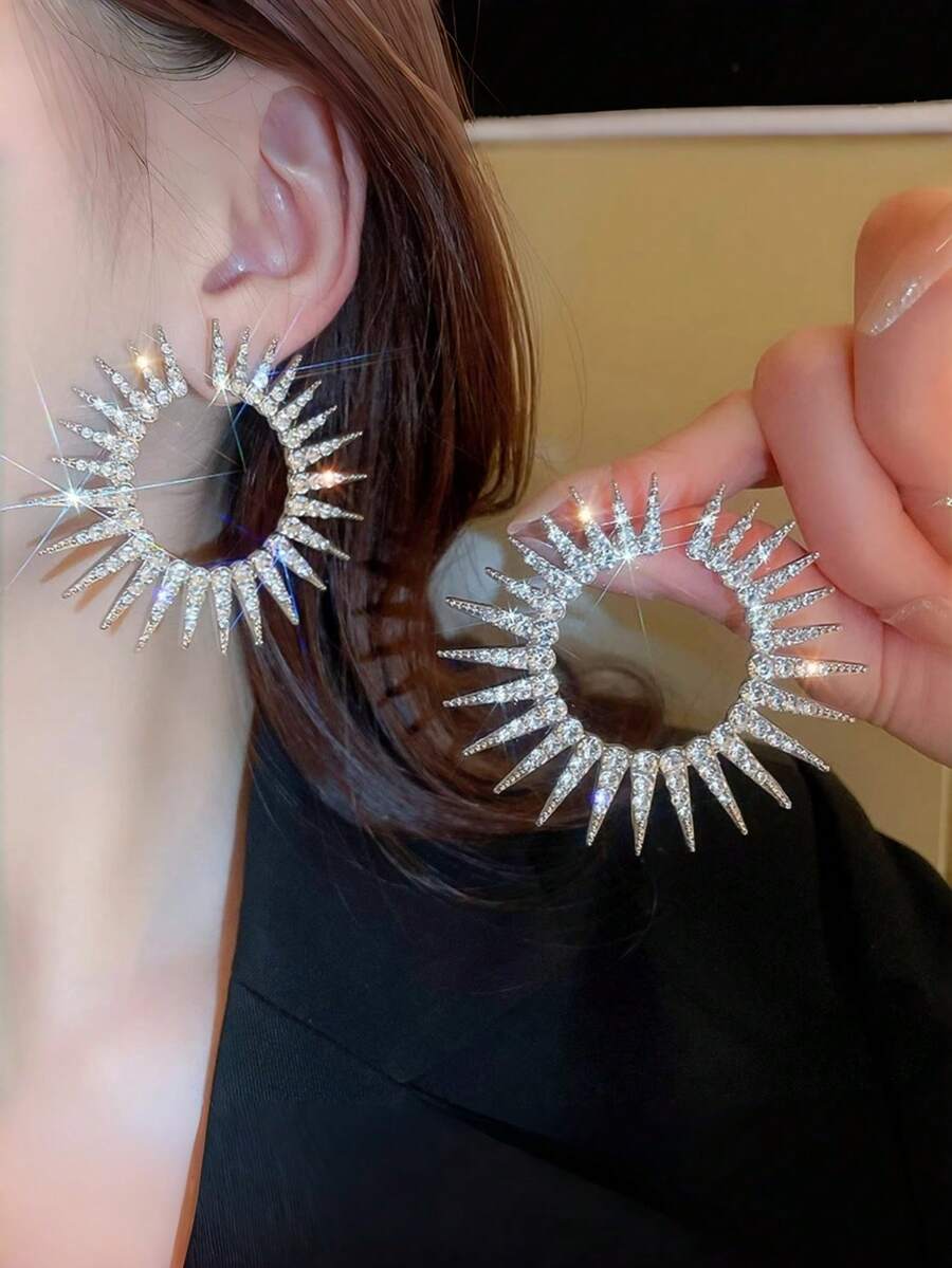 1Pc Glamorous Sunburst Hoop Earrings - Clear Rhinestone Statement Earrings For Women, Hypoallergenic Large Sparkle Hoops For Party & Daily Wear