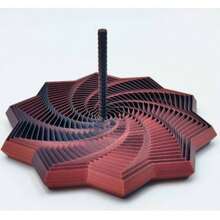 扩展感官减压星形3D打印新奇陀螺仪。八角形手柄带有装饰设计，可作为缓解压力的有趣成人新年礼物。趣味设计，八角形造型，精工制造。