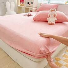 1pc Soft Flannel Mattress Protector Cover, Warm For Winter, Machine Washable, Without Pillowcase, Mattress Pad Cover