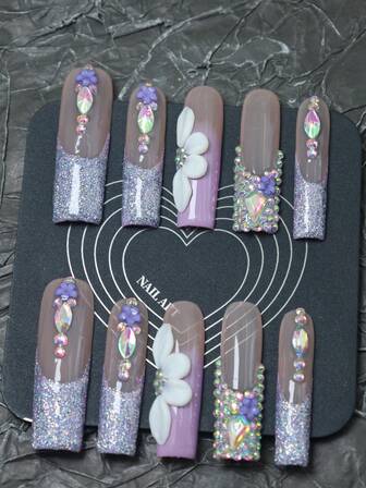 CrystalHola 10片手工制作的法式美甲贴片，加长芭蕾舞者美甲款式，紫色水钻3D雕刻，简约优雅，完美适用于秋冬季节，适合派对和婚礼，必备时尚配饰，送给女孩和女士的绝佳礼物，也适合万圣节和新年。