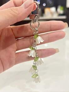 [1 pieza Llavero de Lirio del Valle Blanco Multicapa]Lindo llavero floral, colgante y accesorio para bolsos, accesorio de llave romántico con flor para llaves, bolsos, carteras y estilo diario, artículo estético de Cottagecore 2025 perfecto para regalar, looks de moda y agregar un toque delicado a tu colección de accesorios