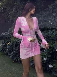 1개 유행하는 섹시한 여성용 깊은 V넥 타이-다이 프린트 주름 장식 긴소매 드레스