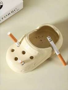 1pc Unique Soft Clay Ceramic Clog Shoe Ashtray, Simulation Daily Tools Design, Ideal For Home, Office, Hotel Decor, Perfect Valentine'S Day & New Year Gift, Spring Festival For Men Ashtray Indoor Ashtray Outdoor Ashtray Car Ashtray Car Ashtray Creative Ashtray Desktop Ashtray Desktop Funny