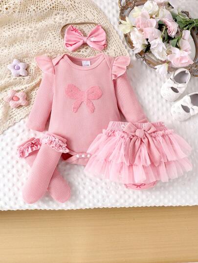 مجموعة من قطعتين لبنات الرضع تتكون من رومبير وردية مريحة + شورت شبكي + شريطة للرأس + جوارب، مناسبة للخريف والشتاء