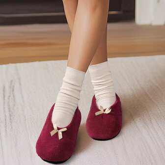 1 Pair Christmas Casual Fabric Slippers, Suitable For Home, Party, Autumn/Winter