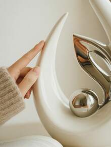 White With Gold/Silver Home Decor Items, Mid-Century Modern Decor Table Decor White, Abstract Art Ceramic Shape Statues And Sculpture Centerpieces Decorative Table, Bookshelf Resin Decor, Perfect For Mother's Day Gifts, And Wedding Decor.