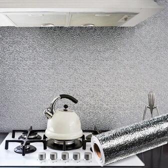 1 rouleau de papier peint autocollant pour dosseret de cuisine en aluminium, papier contact autoadhésif résistant à la chaleur et à l'huile pour plan de travail, tiroir, étagère