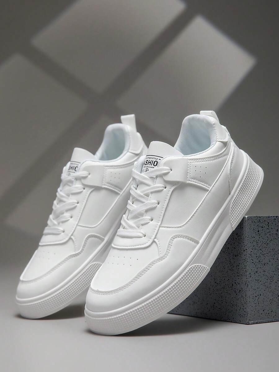 男士简约纯白拼接系带滑板鞋，时尚休闲运动鞋，适合日常通勤和散步，夏季必备