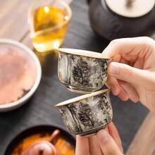 1 件汝窑墨山水裂纹釉茶杯，陶瓷茶具功夫茶杯，容量 65 毫升