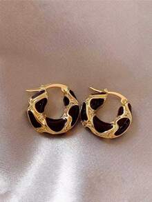 1 Paar modische, vintage strukturierte Creolen mit Strass, luxuriöse, elegante Ohrringe für Frauen