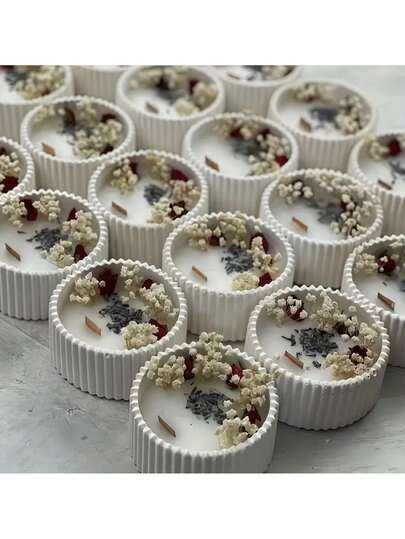 1个花卉硅胶模具，适用于压制蜡烛和干花摆件 - 可重复使用的装饰模具，带有精致的花瓣和叶子图案，高品质创意礼品，适用于家居装饰、婚礼、生日等场合，硅胶模具可用于制作蜡烛、生日装饰品，设计精美，易于脱模。