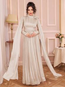 Đầm maxi dài tay màu trơn dành cho nữ, cổ tàu, thiết kế xếp ly bằng vải, eo cao, trang trí hoa 3D thủ công trên vai, thanh lịch với dây buộc dài, chất liệu mềm mại phù hợp cho nhiều dịp, chất liệu bóng bẩy cho tiệc tùng, dạ hội, trang phục trang trọng, tối giản và sang trọng cho đám cưới mùa xuân. - Màu be - Xem 5