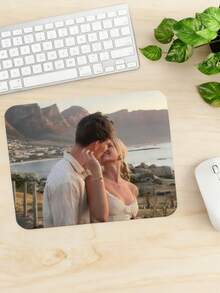 1 Stück personalisiertes Mauspad, individualisiertes Familienfoto Mauspad, einzigartiges Tastatur-Zubehör, elegante Büro-Schreibtisch-Dekoration, Geschenk für Kollegen, personalisiertes Bürogeschenk - ein ideales Geschenk für Männer und Frauen, kann als einzigartiger Schreibtischunterlag, Raumdekoration, Büroschreibtisch-Accessoire oder personalisiertes Geschenk verwendet werden