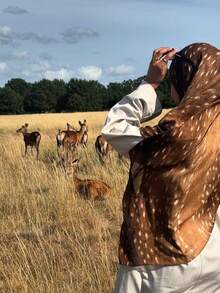 1 Khăn choàng cổ nữ, khăn trùm đầu họa tiết hươu báo Bohemian màu nước, thích hợp để mặc hàng ngày - Sọc nâu vàng - Xem 3
