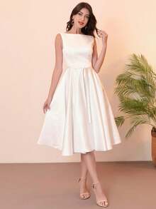 优雅简约 V 型后背婚礼派对纯色修身腰部无袖褶皱船领晚礼服，配腰带