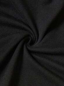 Minimal Logo T-Shirt, Casual, Long Sleeve, Street Style, Unisex, Perfect For Transitional Seasons, Spring, Early Fall, And Everyday Wear. 100% Cotton. Stylish.