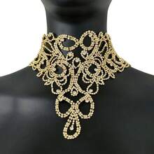 Luxury Crystal Flower Necklace - Vintage Sexy Style, Suitable For Casual Wear Or Gift