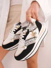 2026 女士厚底休闲日常百搭时尚运动鞋