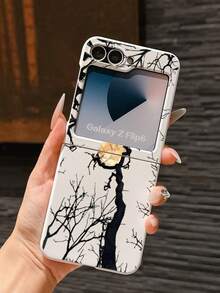 1pc Fashionable And Simple Skin Feel PC Material Full Screen Cute Dead Branches Moon Element Folding Phone Case, Can Protect And Prevent Falling: Compatible With SamsungGalaxy Zflip 3/Zflip 4/Zflip 5/Zflip 6/Zflip 7/ Find N3 Flip/ Razr 50 Ultra/ Razr 60 Ultra/ Razr 60/ Razr 50/Galaxy Z Flip7 FE - White - View 1
