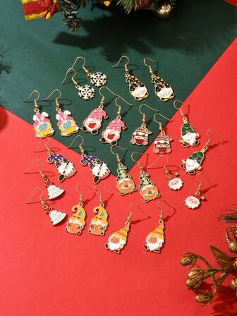 مجموعة أقراط نسائية أنيقة وجميلة ذات موضوع عيد الميلاد، تتميز بتصاميم متنوعة من الثلج، بابا نويل، شجرة عيد الميلاد والتصاميم الأخرى، بألوان زاهية وأساليب جذابة، مناسبة لحفلات عيد الميلاد والتجمعات العطلية وهدايا عيد الميلاد لإضافة جو احتفالي