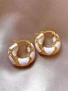 1 Paar modische, vintage strukturierte Creolen mit Strass, luxuriöse, elegante Ohrringe für Frauen