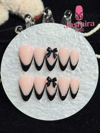 10 Pcs Of Pure Handmade Press-On Nails, Almond Short Press-On Style, French Pointed Shape, Black Nails, With 3D Butterfly Bow Design, Enhanced Sweet-Cool Style, Outlined With Fine Silver Glitter, Simple Yet Sophisticated, Suitable For Women And Girls For Home, Parties, Daily Use, Holidays, Birthdays, And Other Occasions, Reusable Full-Cover 3D False Nails.