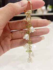 [1 pieza Llavero de Lirio del Valle Blanco Multicapa]Lindo llavero floral, colgante y accesorio para bolsos, accesorio de llave romántico con flor para llaves, bolsos, carteras y estilo diario, artículo estético de Cottagecore 2025 perfecto para regalar, looks de moda y agregar un toque delicado a tu colección de accesorios