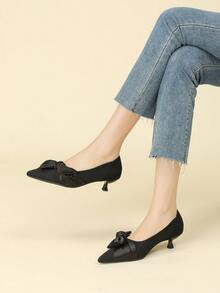 Damen-Slipper mit spitzer Zehenpartie, einfarbig, gestrickt, flach, neue süße Schleifendekor, lässige Übergröße, französischer Kitten-Absatz, 4 cm, Abendschuhe, bezaubernder Stil - Seidenschwarz - Übersicht 5