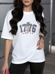 The Print Shows The Number 1776 With A Lightning Bolt Decorated With Stars And Stripes Symbolizing The Freedom And Independent Spirit Of The United States. 100% Soft And Comfortable Cotton Women's T-Shirt. - 白色 - 查看 8