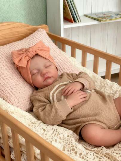 可爱重生娃娃 18 英寸 精美手工制作 栩栩如生的新生儿 血管清晰可见 柔软逼真的彩绘头发 婴儿娃娃 生日/圣诞礼物（布身）