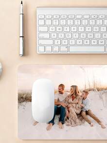 1 Stück personalisiertes Mauspad, individualisiertes Familienfoto Mauspad, einzigartiges Tastatur-Zubehör, elegante Büro-Schreibtisch-Dekoration, Geschenk für Kollegen, personalisiertes Bürogeschenk - ein ideales Geschenk für Männer und Frauen, kann als einzigartiger Schreibtischunterlag, Raumdekoration, Büroschreibtisch-Accessoire oder personalisiertes Geschenk verwendet werden