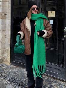 1PC Women's Autumn/Winter Green Solid Color Versatile College Style Elegant Coarse Beard Thick Warm Scarf, Suitable For Cold Proof Shopping And Dressing In Autumn/Winter Season - Green - View 4