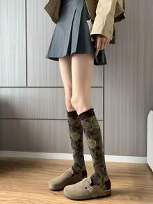 1 Pair Retro French Style Calf-Length Socks With Rose Embroidery, Elegant And Slimming, Suitable For Early Autumn