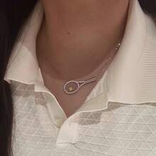 Collar con colgante de raqueta de tenis Qian Feng, cadena de clavícula minimalista de lujo para mujeres - Plateado - Ver 3